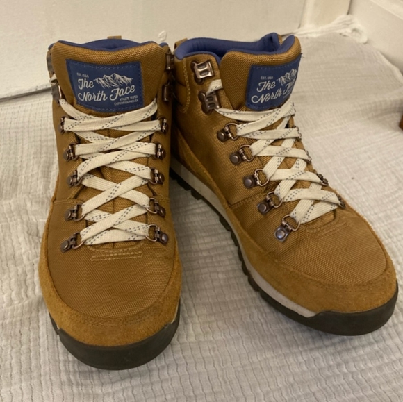 The North Face Shoes - North Face Hiking Boot, Size 8.5